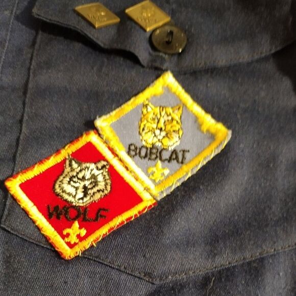 Boys Youth Vintage 1980's Cub Scout BSA Long Sleeve Uniform Shirt W/ Patches! - Picture 7 of 16